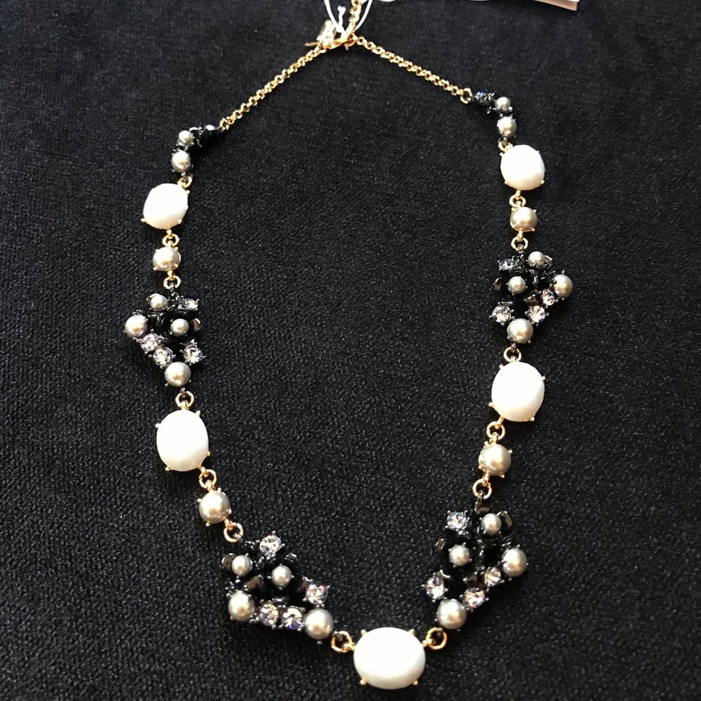 Kate Spade Precious petals necklace